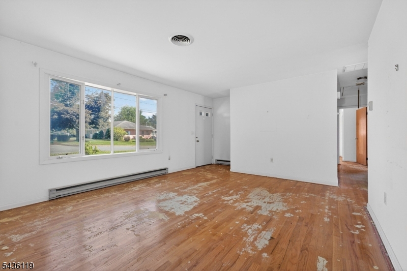 800 Lynda Rd