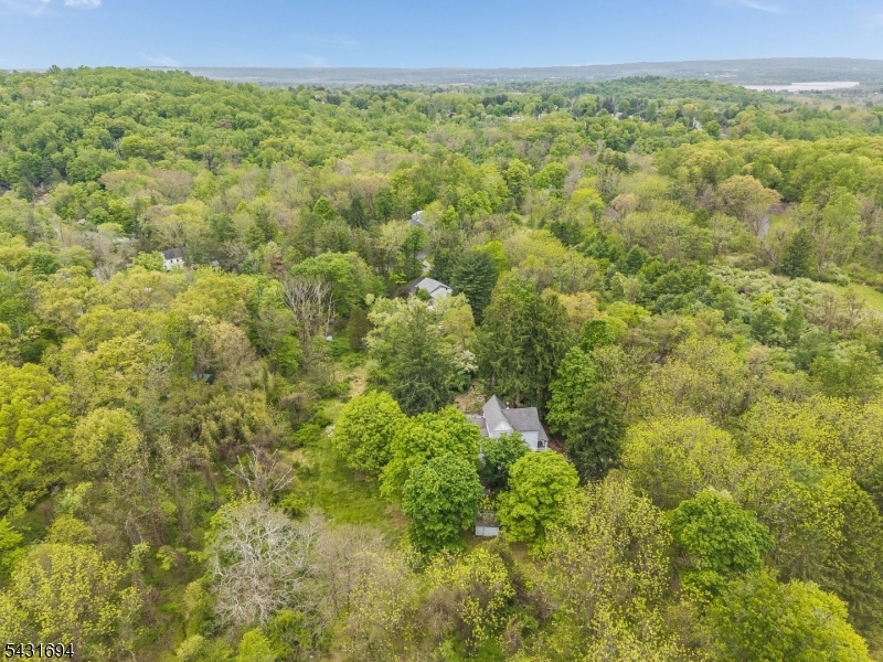 5 Springside Dr
