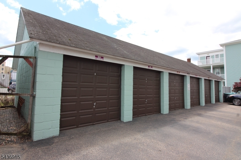 16 Main Street