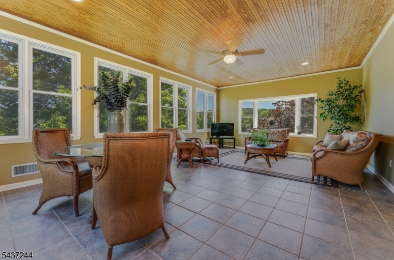 27 Kalan Farm Rd