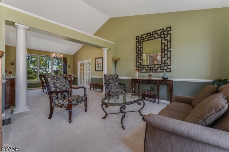 27 Kalan Farm Rd