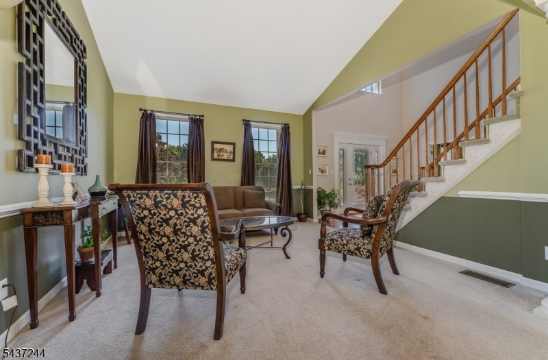 27 Kalan Farm Rd