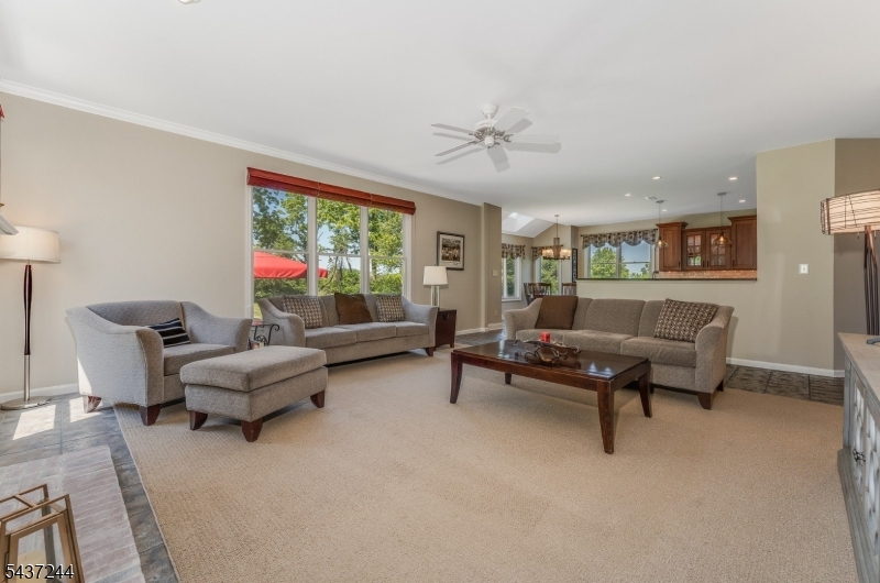 27 Kalan Farm Rd