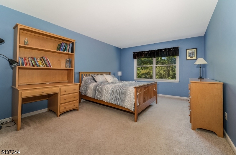 27 Kalan Farm Rd