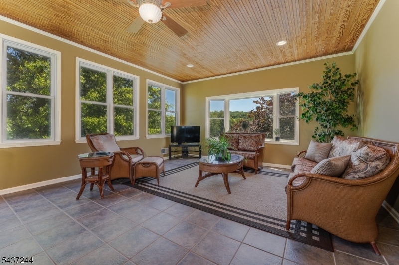 27 Kalan Farm Rd