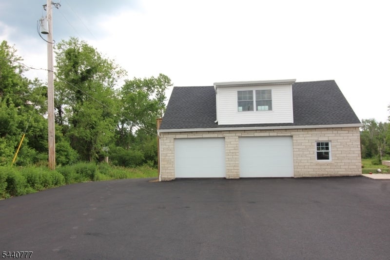 1058 State Highway12