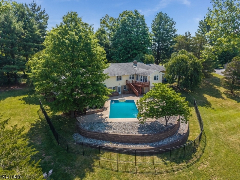 159 Old Clinton Rd