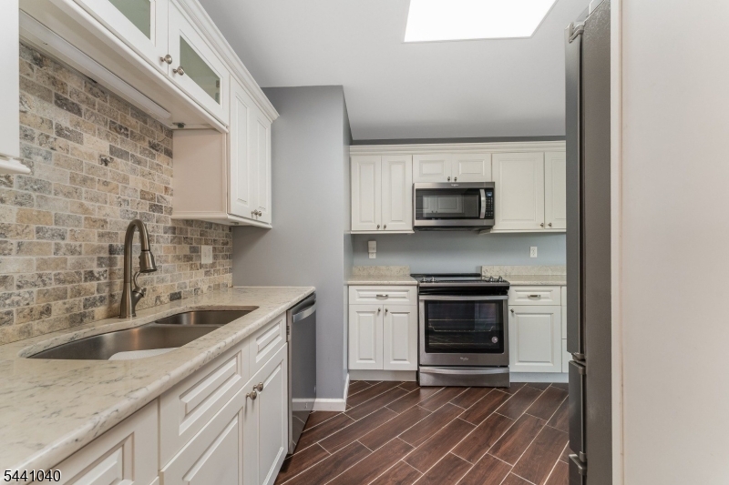 159 Old Clinton Rd