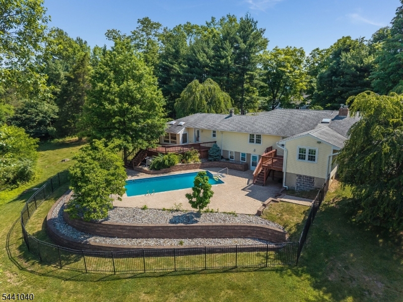 159 Old Clinton Rd
