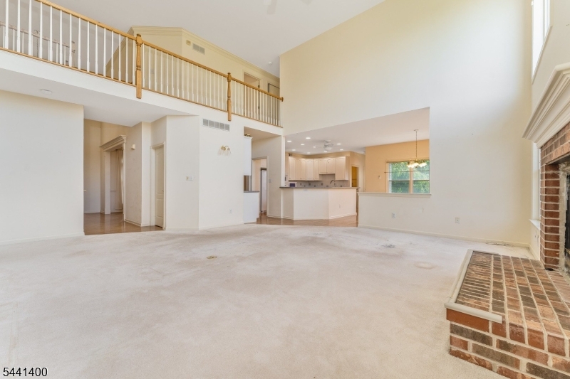3 Stark Ct