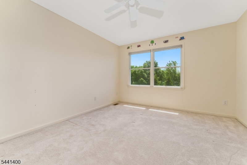 3 Stark Ct