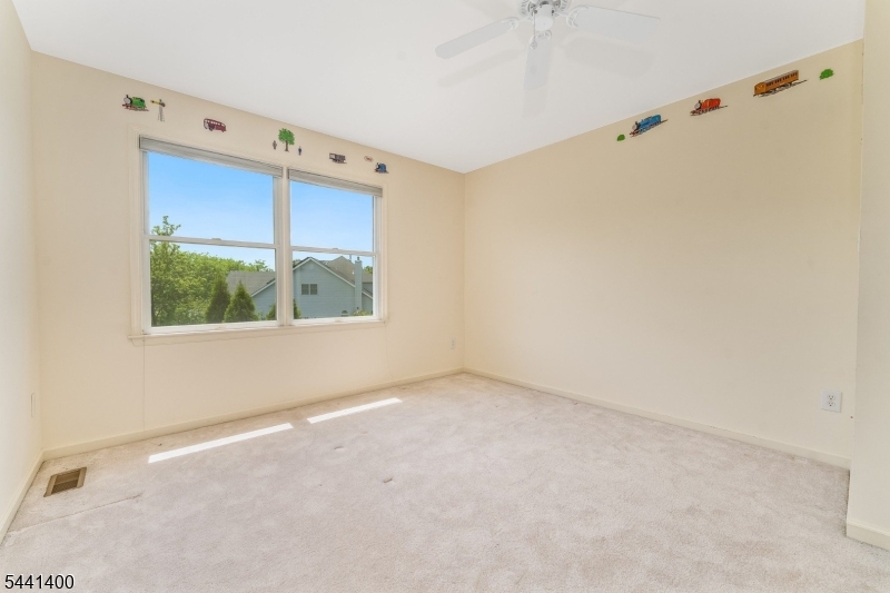 3 Stark Ct