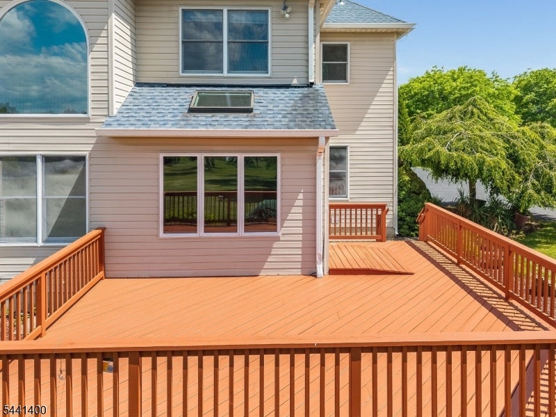 3 Stark Ct