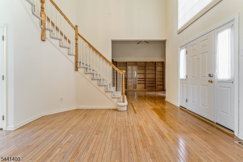 3 Stark Ct