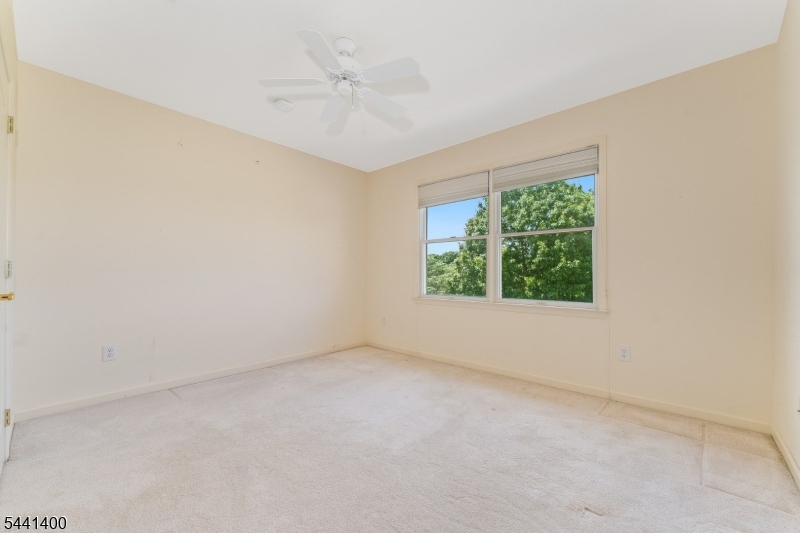 3 Stark Ct