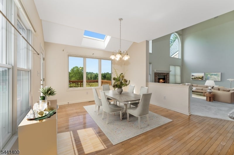 3 Stark Ct
