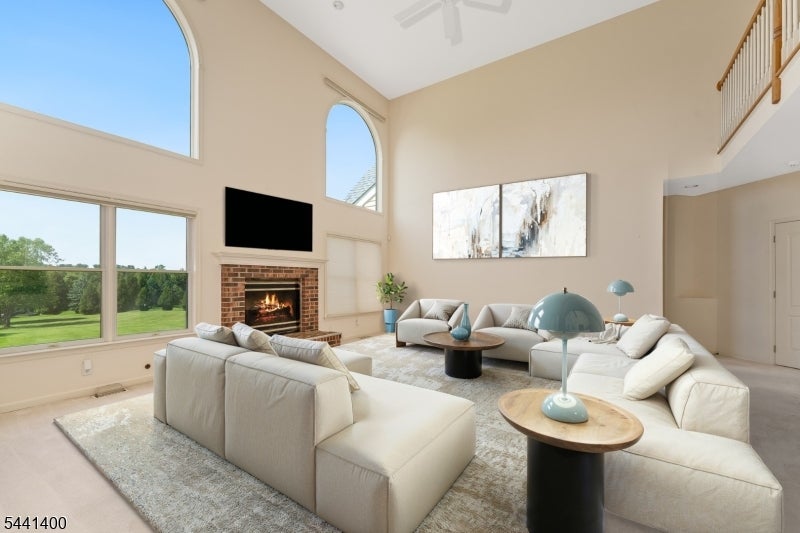 3 Stark Ct