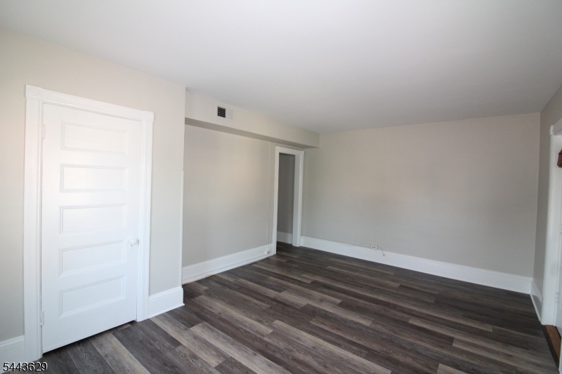 16 Main St 2N