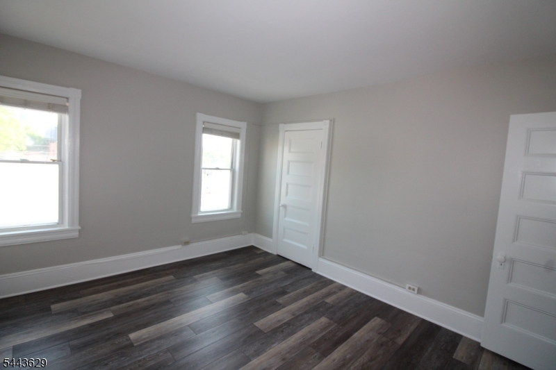 16 Main St 2N