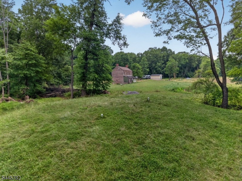 41 FEATHERBED LANE