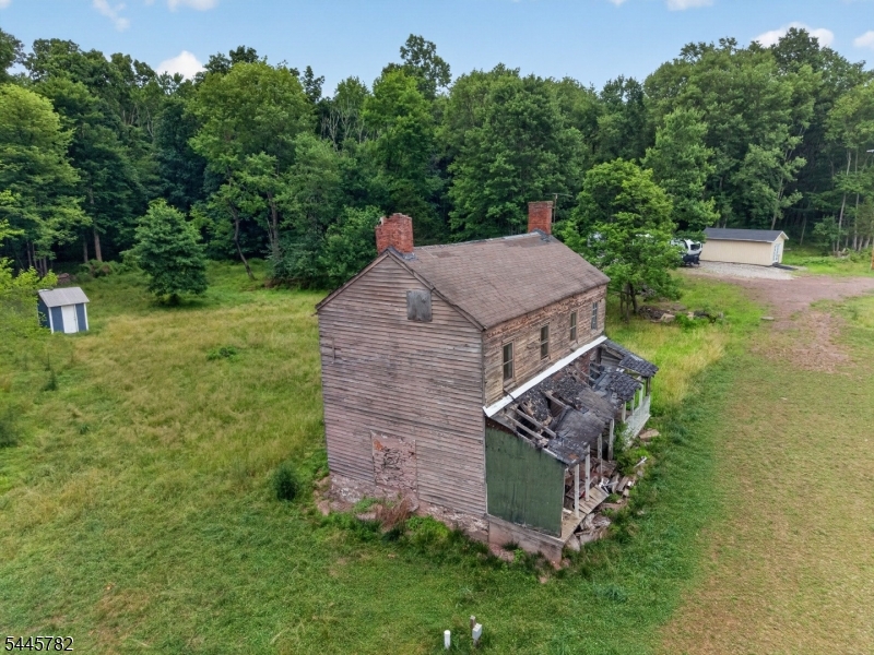 41 FEATHERBED LANE