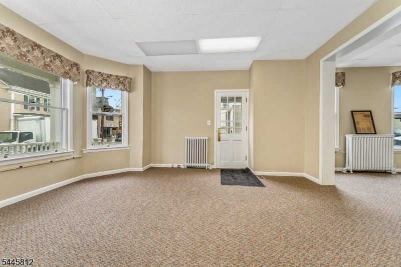 20 Bloomfield Ave