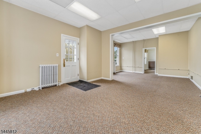 20 Bloomfield Ave
