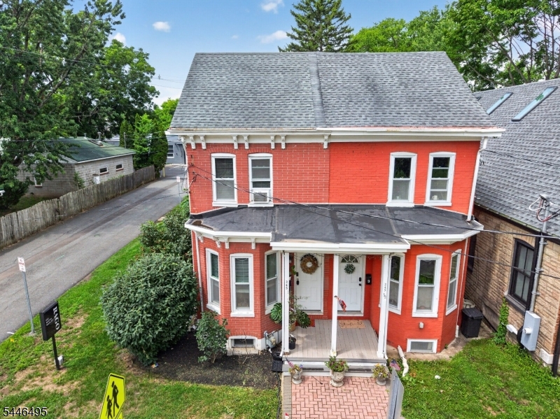 245 N Main St