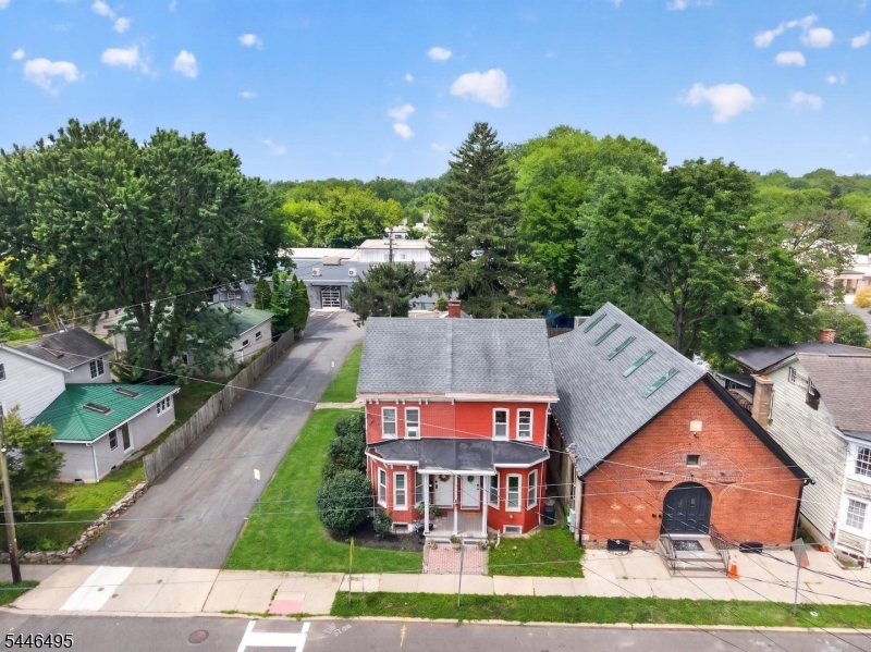 245 N Main St