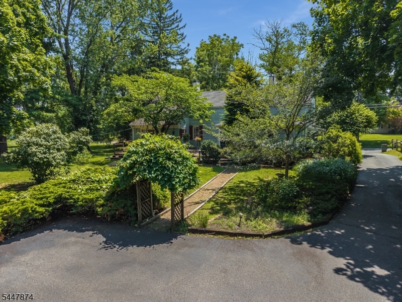 40 Sergeantsville Road