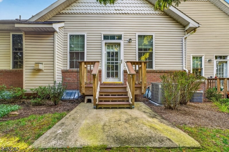 5 Indian Plantation St