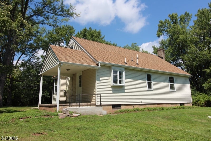 229 PITTSTOWN ROAD