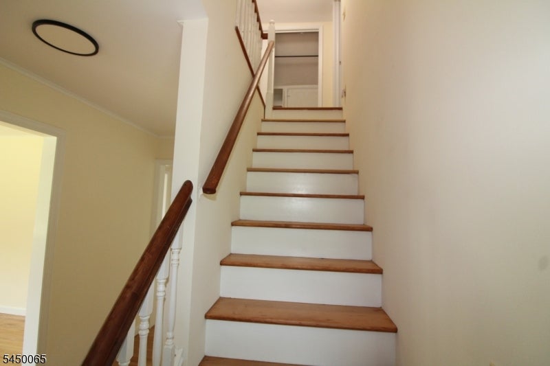 229 PITTSTOWN ROAD