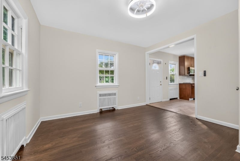 28 Dogwood Ln