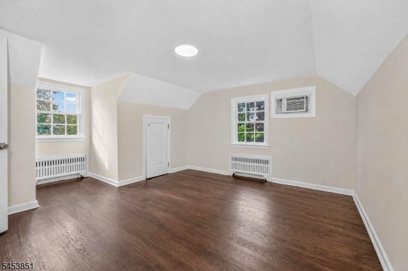 28 Dogwood Ln