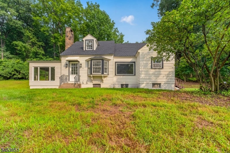 28 Dogwood Ln