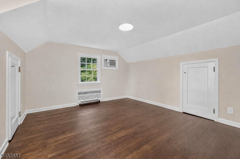 28 Dogwood Ln