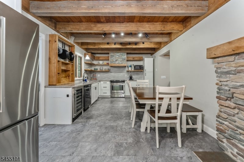 21 Finn Rd