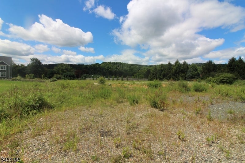4 Wade Farm Rd