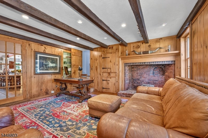 79 Perryville Rd