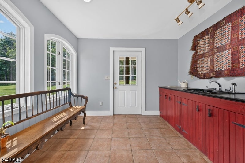 79 Perryville Rd