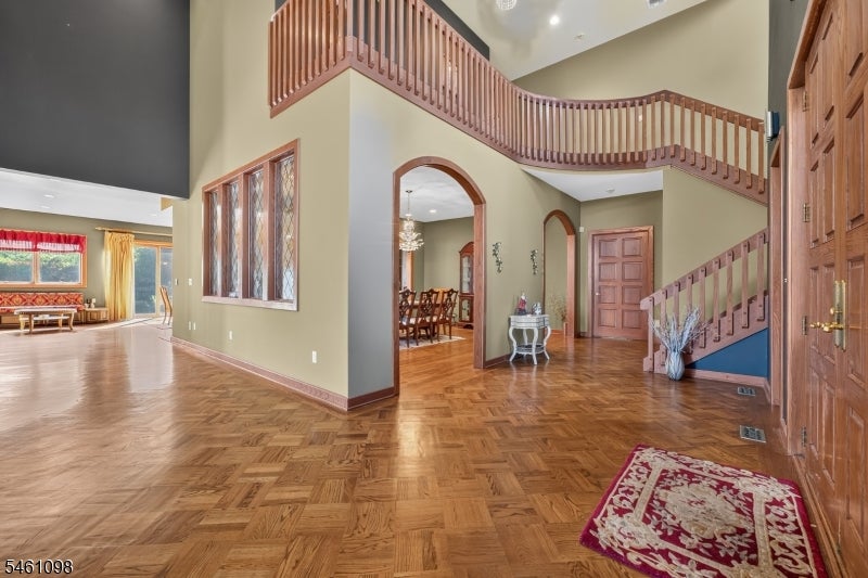 8 Springhill Road