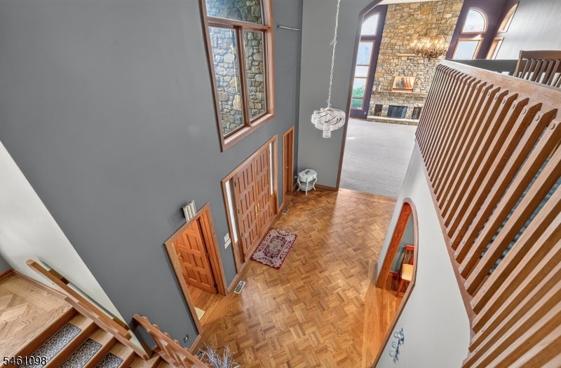 8 Springhill Road