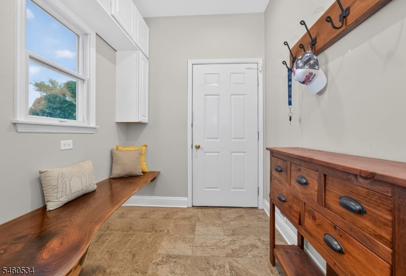 6 Pinewood Rd