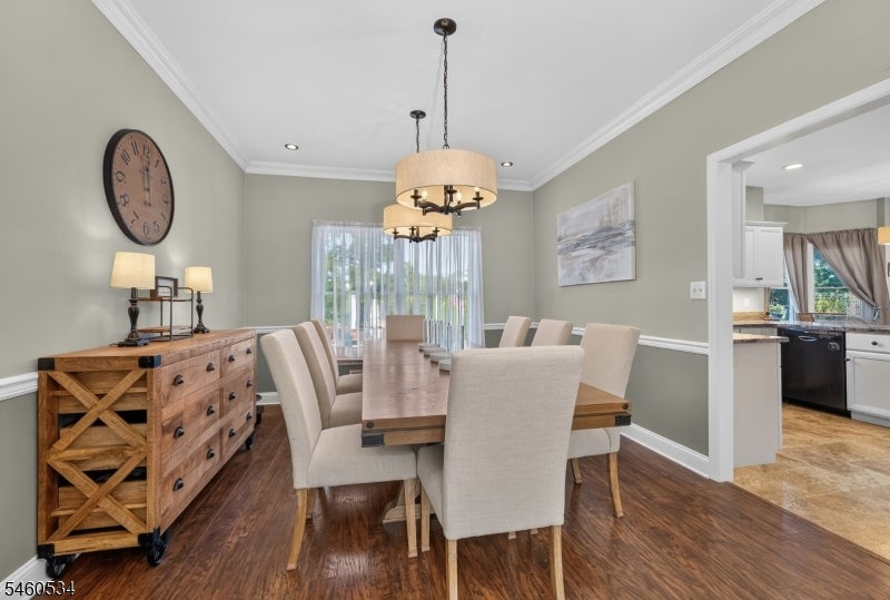 6 Pinewood Rd