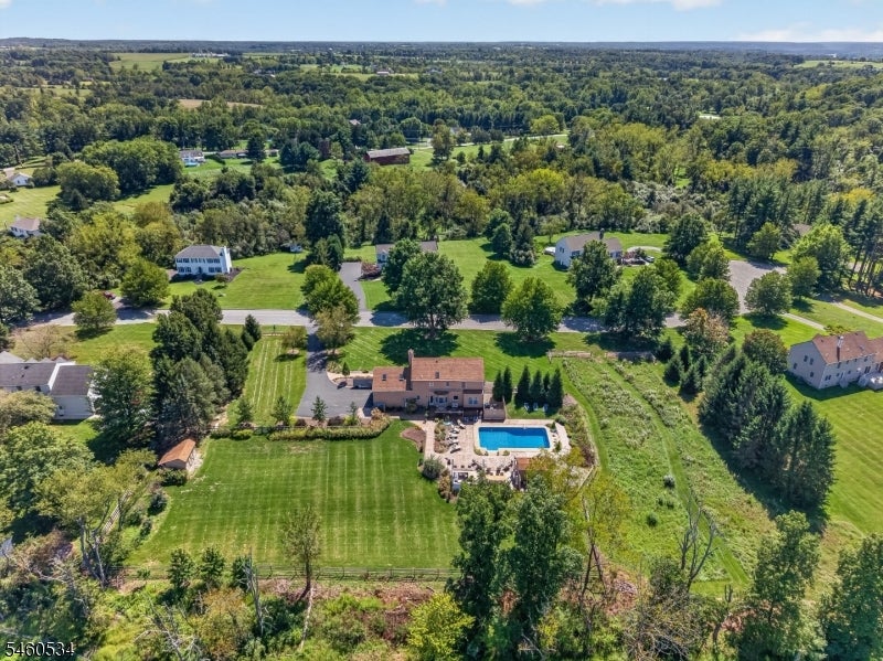 6 Pinewood Rd