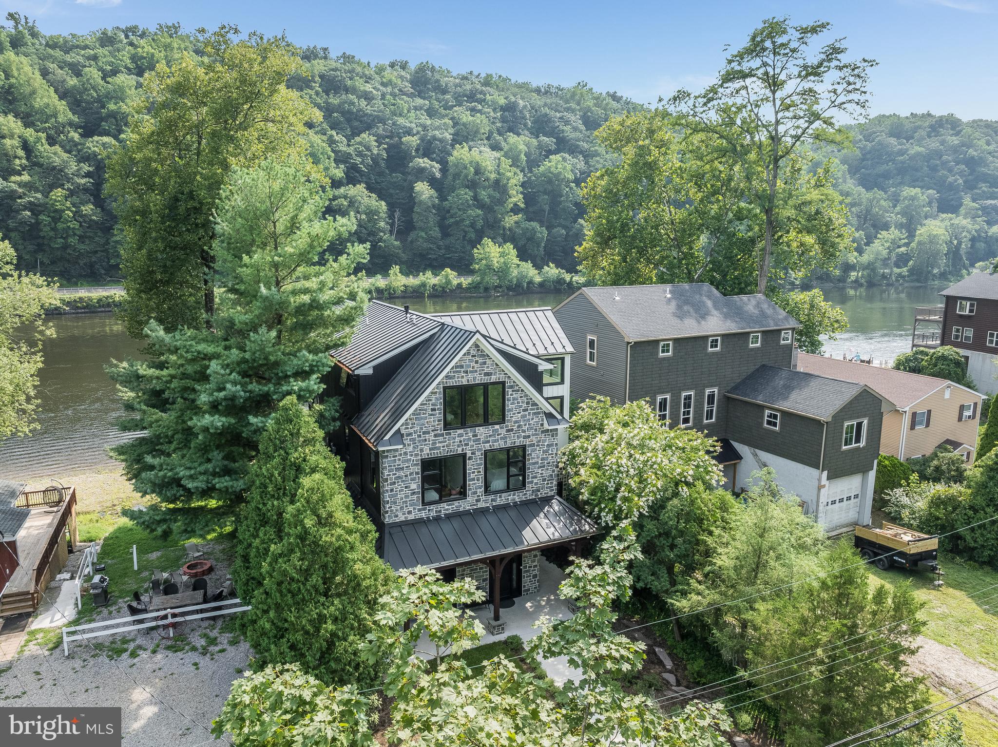 161 Byram Ln