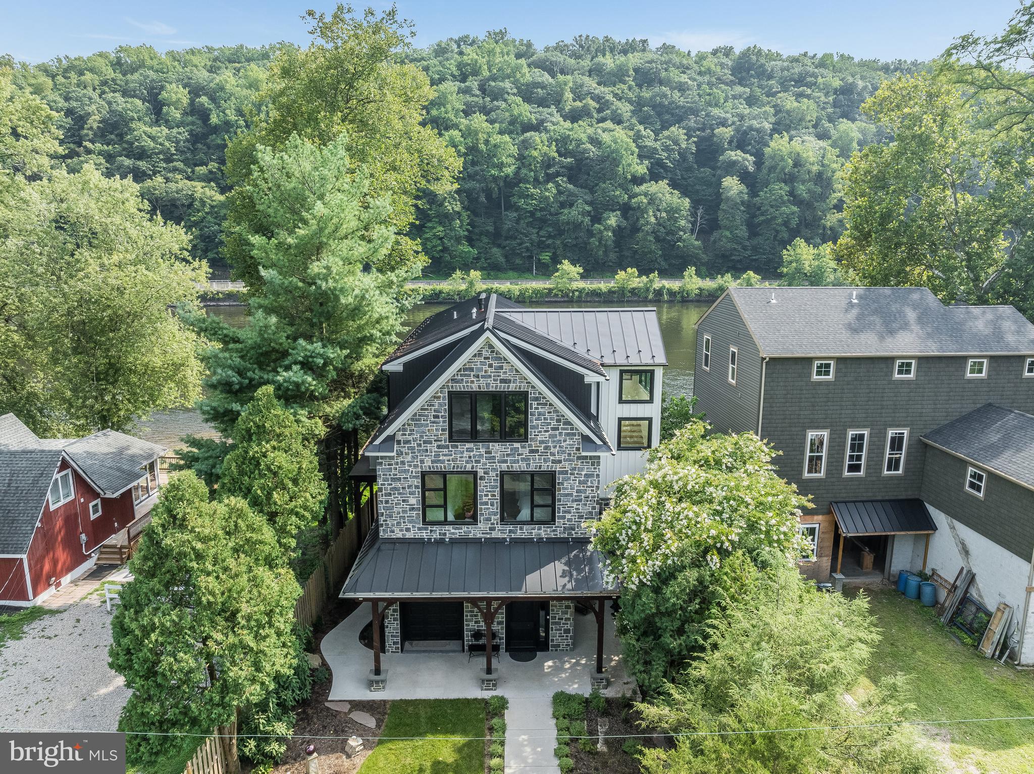 161 Byram Ln