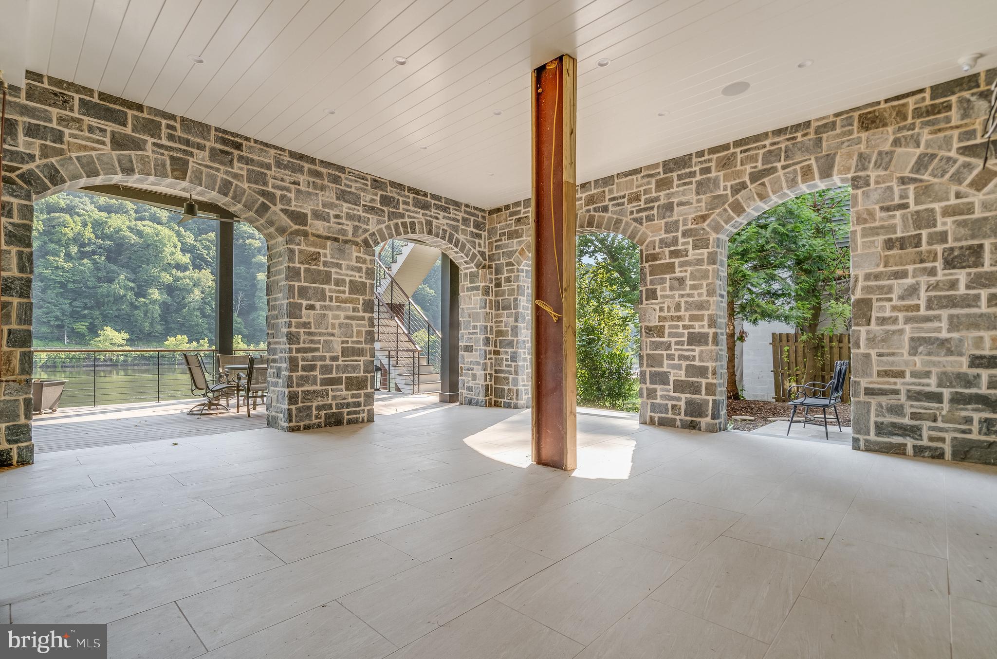 161 Byram Ln
