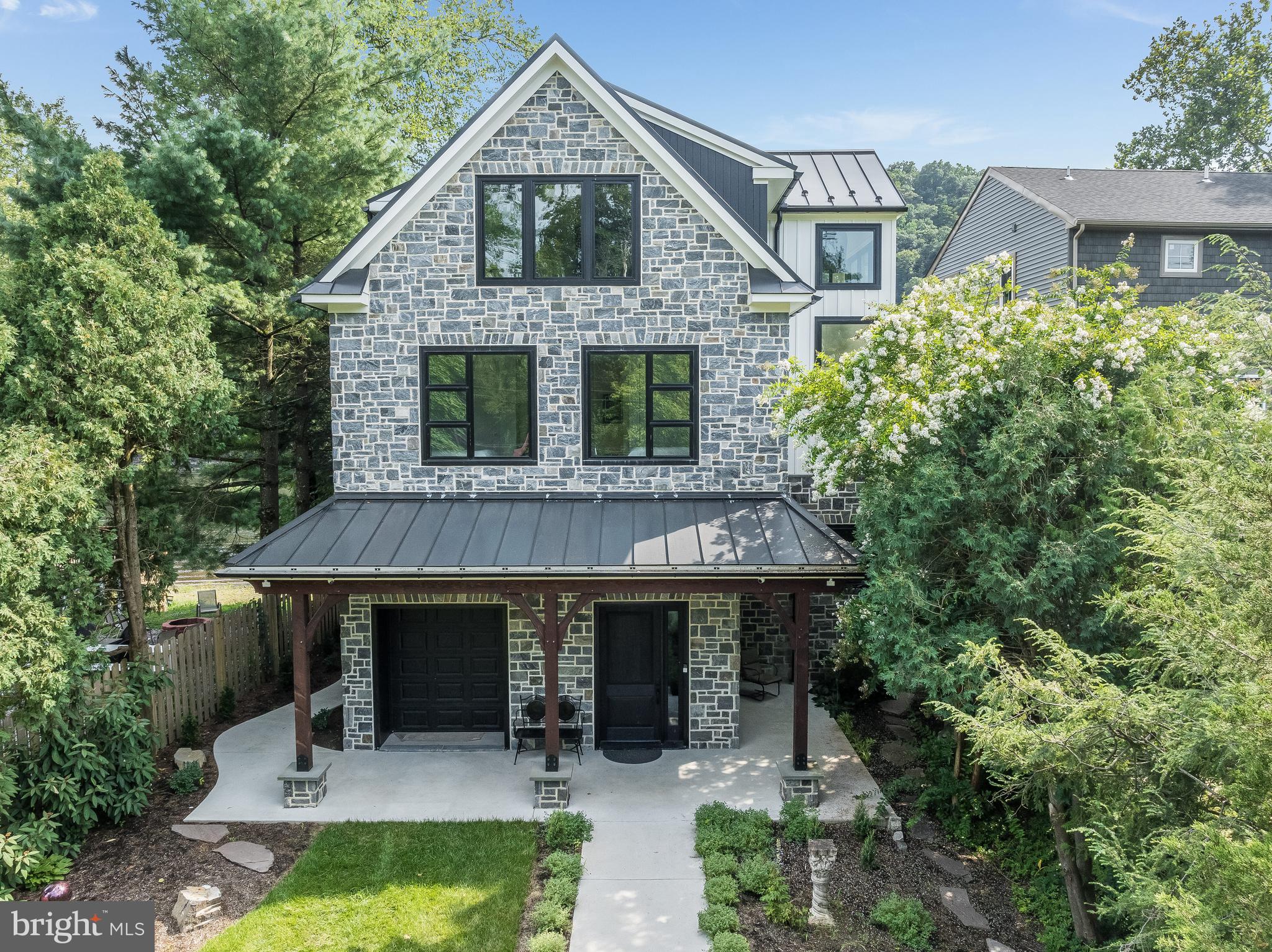 161 Byram Ln